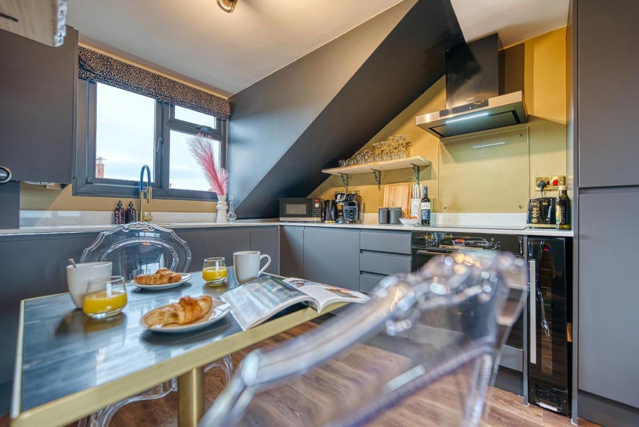 Casa Del Artista - Luxury Apartments, Γουίτμπι Εξωτερικό φωτογραφία