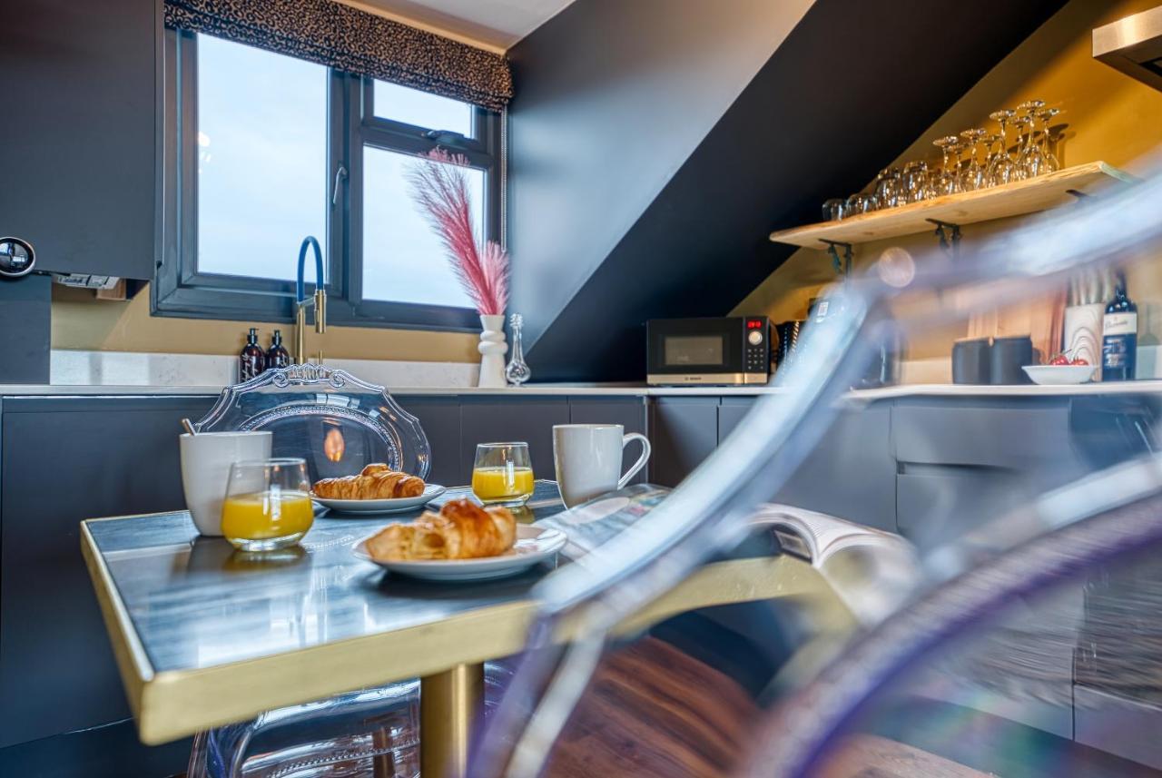 Casa Del Artista - Luxury Apartments, Γουίτμπι Εξωτερικό φωτογραφία