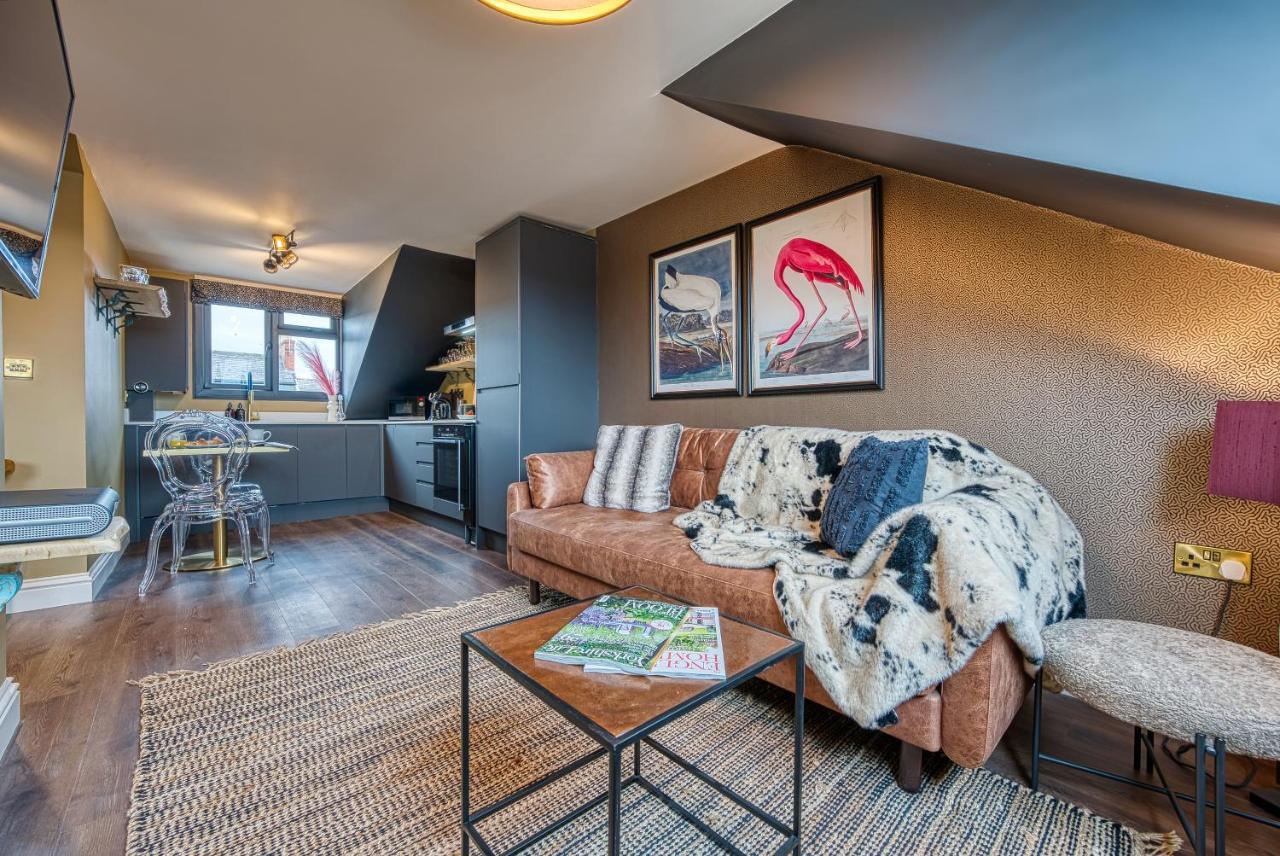 Casa Del Artista - Luxury Apartments, Γουίτμπι Εξωτερικό φωτογραφία